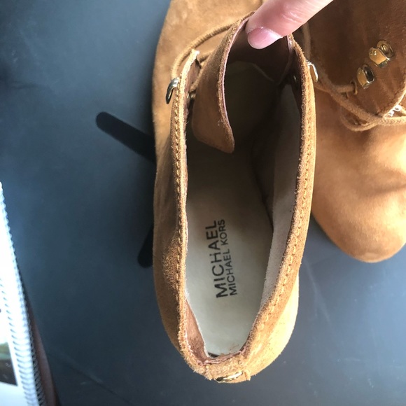 Michael Kors Brown Suede Lace-up Ankle Boots Heels - Picture 3 of 4